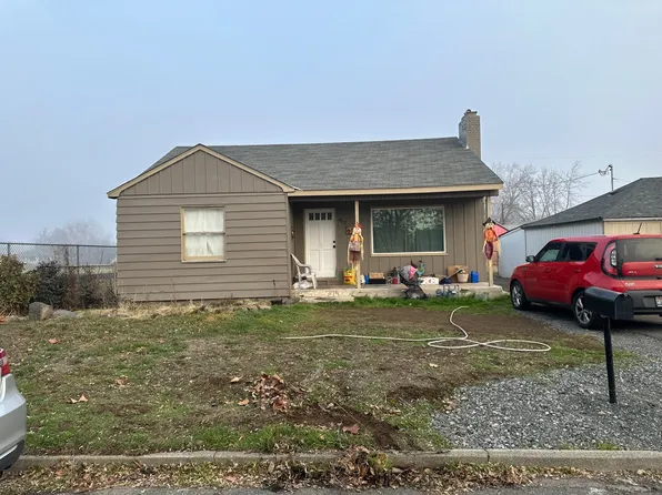 907 S 8th Ave, Yakima, WA 98902