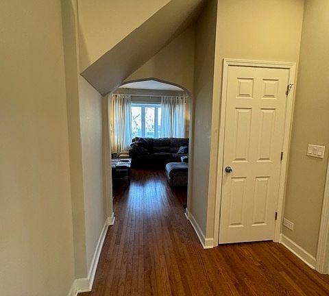 3rd image of 3113 N Christiana Ave