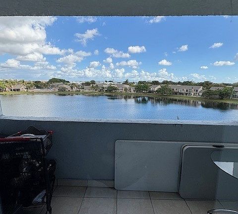 3rd image of 9359 Fontainebleau Blvd APT F401