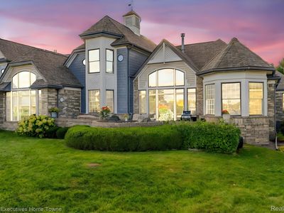 1704 Edison Shores Ln, Port Huron, MI, 48060