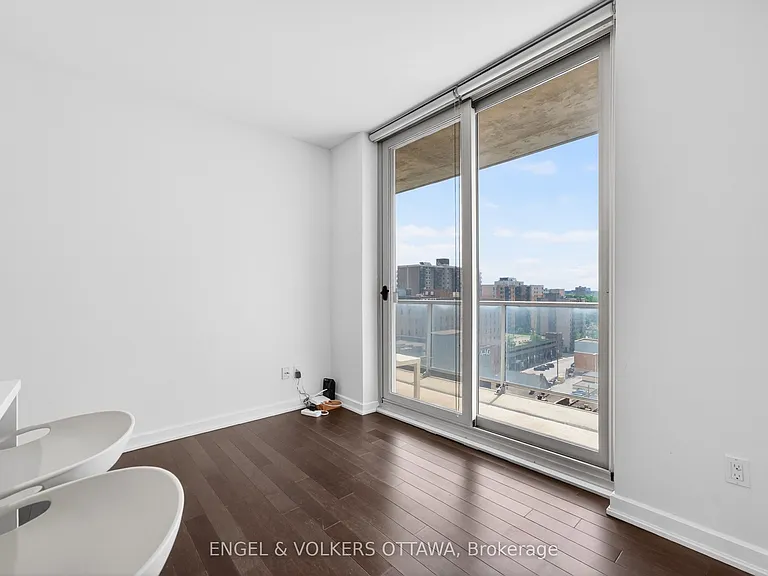 300 Lisgar St #1210 — Photo 9