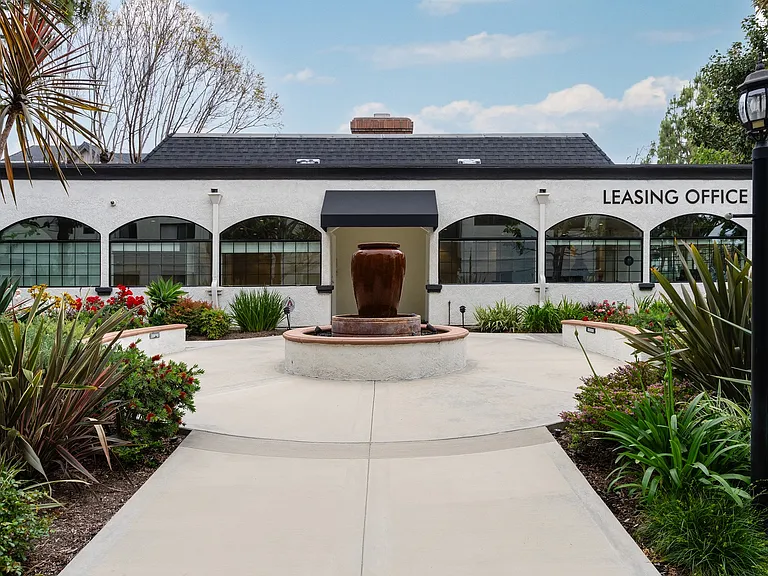 55+ FountainGlen Goldenwest Senior Apartments — Photo 36
