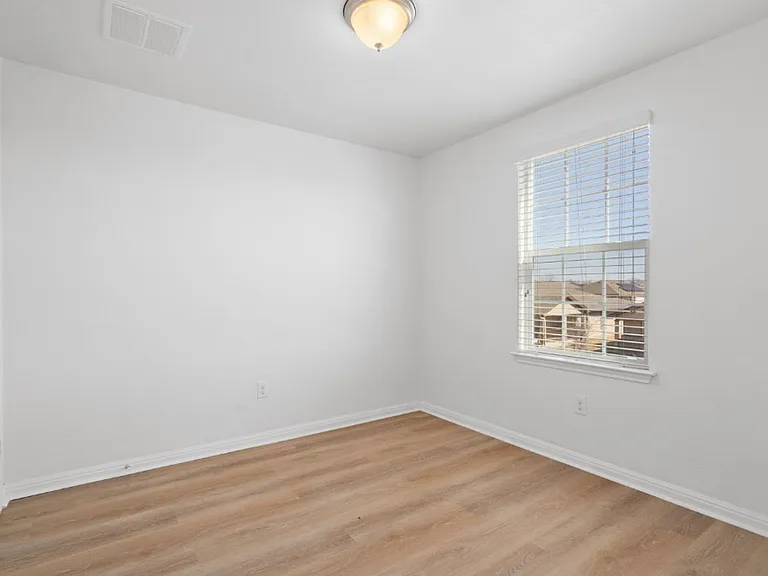 18332 Cumberland Gap St — Photo 22