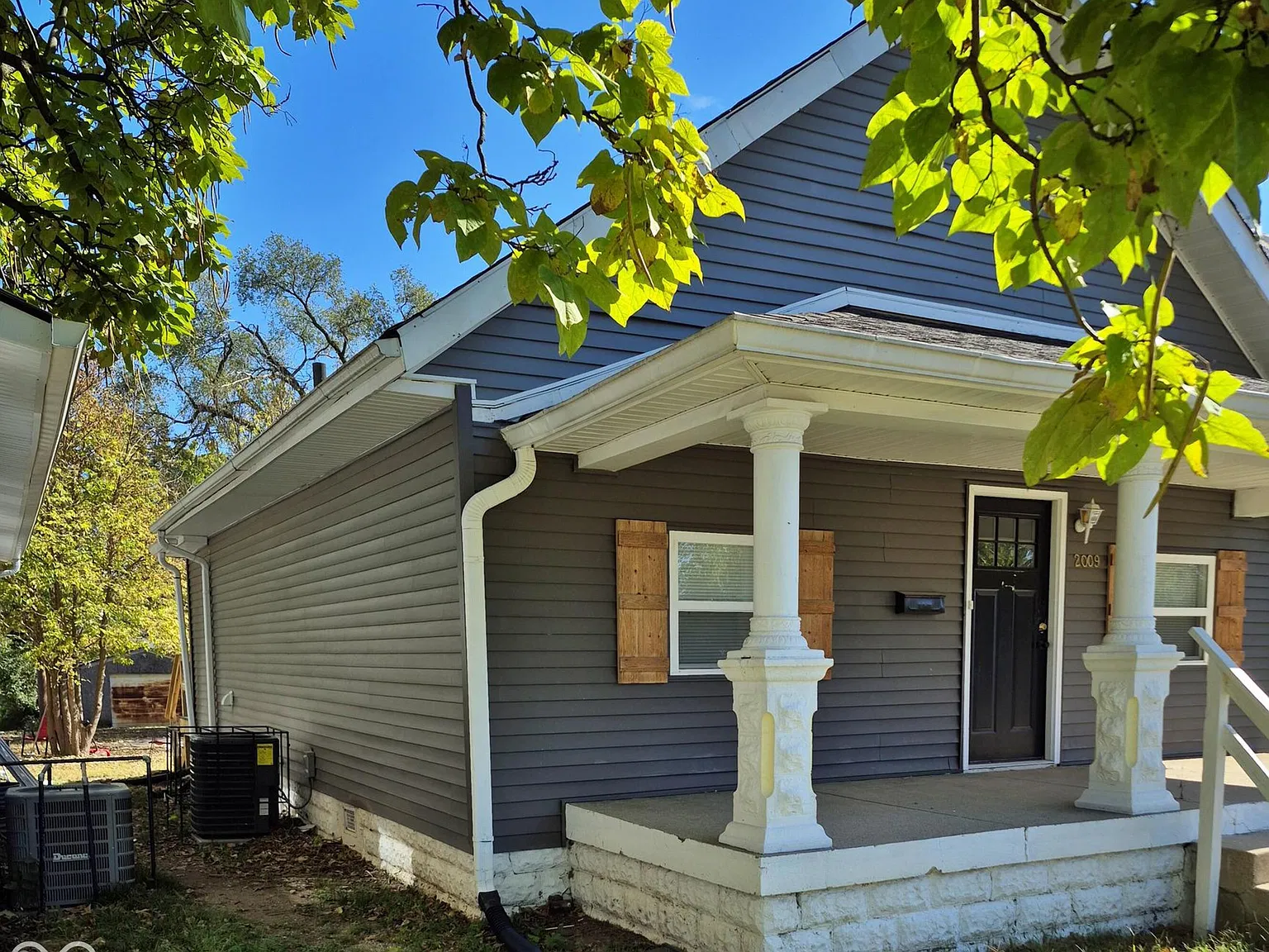 2 bed, 1.0 bath, 948 sqft, $999 — Photo 3