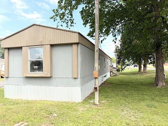 2nd image of 2081 Oakshire Rd #14