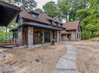 37 Sawmill Rd, Cashiers, NC 28717
