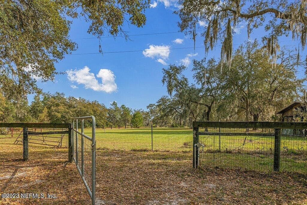 100 BRIDLE Drive, Interlachen, FL 32148 Zillow