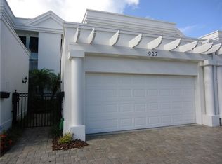 927 Osceola Rd, Belleair, FL 33756