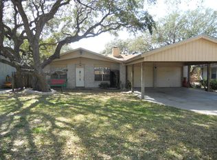 1405 Shadyside Dr, Rockport, TX 78382