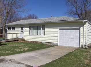 406 N Juniper Dr, Atwood, IL 61913