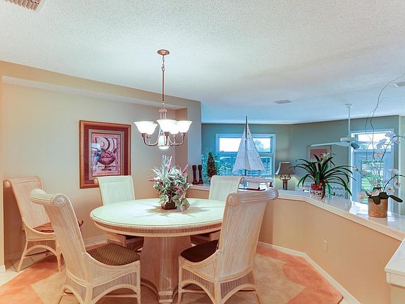 4th image of 8144 Residence Ct #202