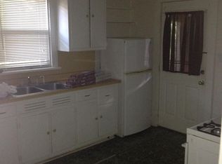 512 W Fayette Ave BSMT A, Springfield, IL 62704