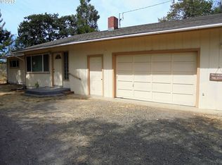 180 Hagle Ln, Roseburg, OR 97470