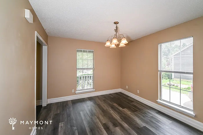 13715 Dealtry Ln — Photo 7
