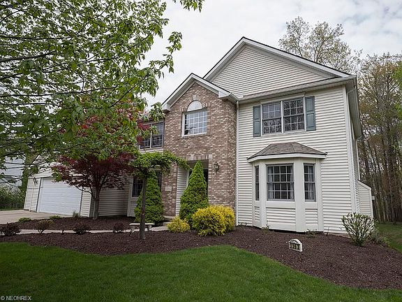 2nd image of 1563 Scenic Ln