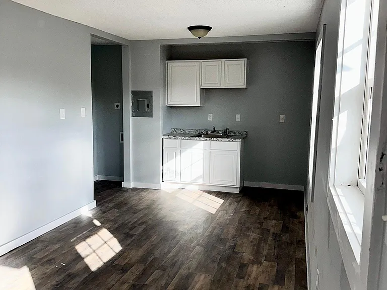 1831 Castalia St #2 — Photo 8