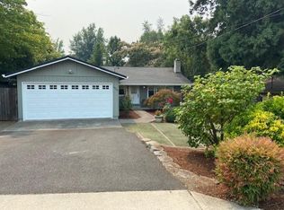 1484 Spring St, Medford, OR 97504