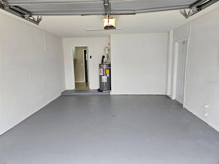 7651 Vienna Ln — Photo 19