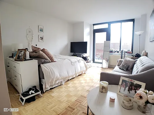 Rented by Citi Habitats | media 18