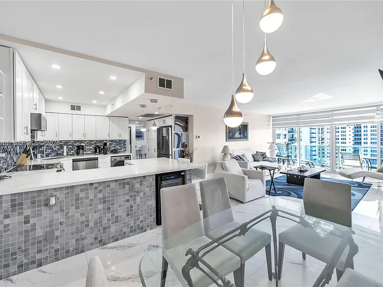 2501 S Ocean Dr #1535-AVAILABLEAUG15 — Photo 8