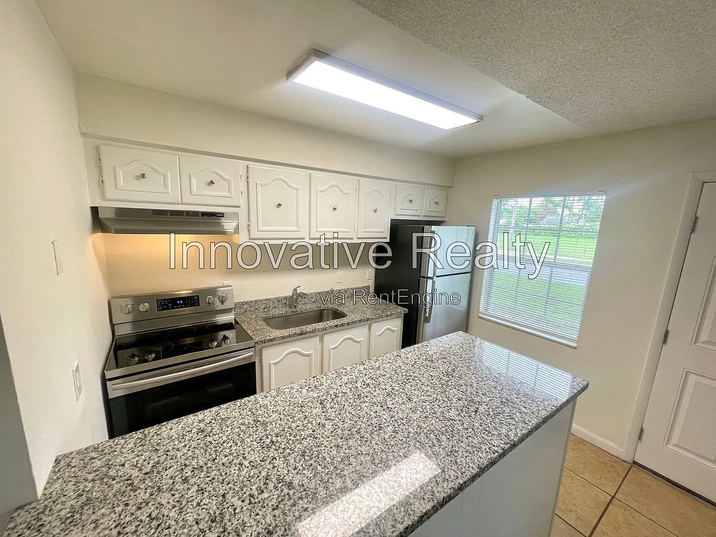 1 bed, 1.0 bath, 540 sqft, $1,195 — Photo 2