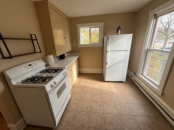 5th image of 709 Baldwin St #2