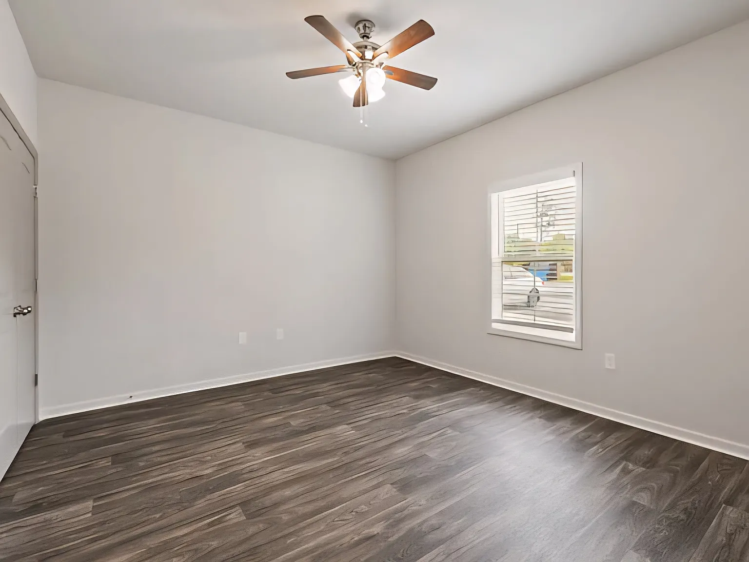Springhill Apartments — Photo 4