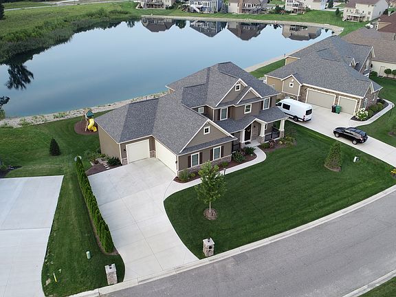 2nd image of 18391 Forest Glade Dr
