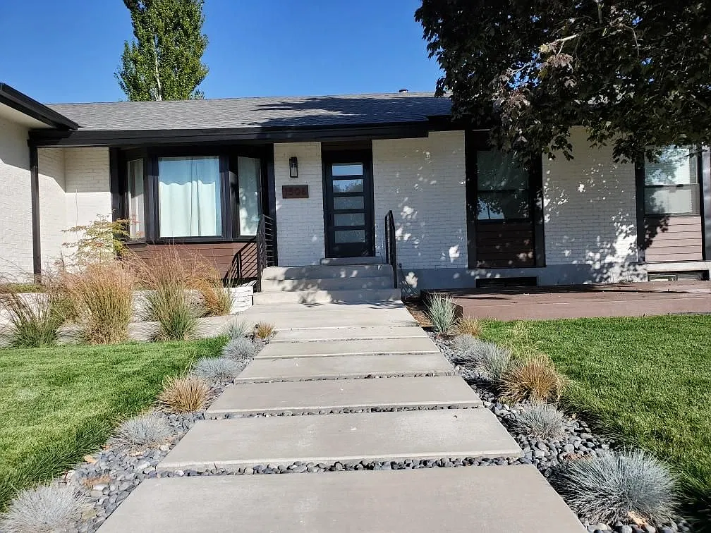 Beautiful 5-Bedroom Home in Provo's Desirable Grandview Neighborhood — Photo 2