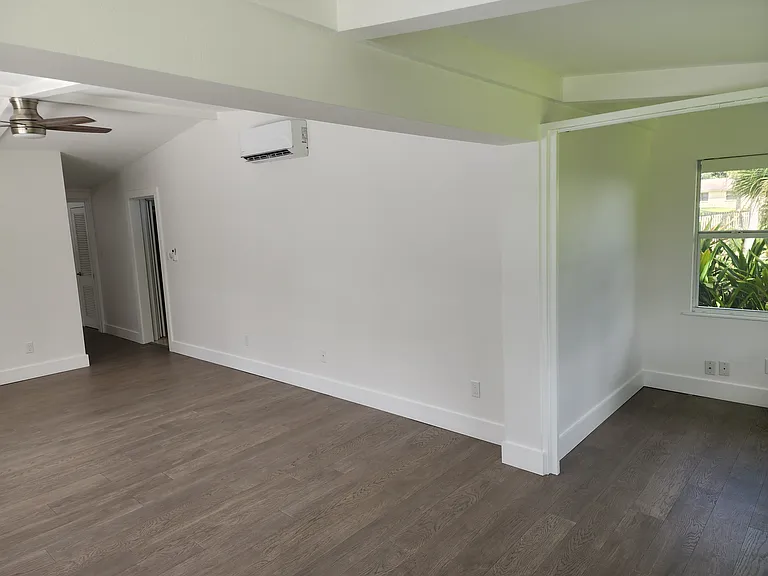 2383 Florinda St — Photo 9