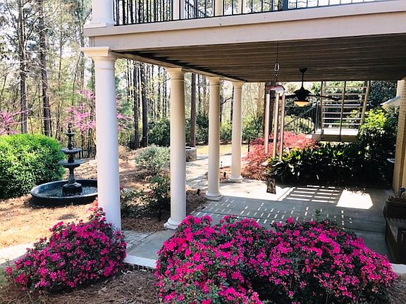 2nd image of 482 Founders Park Dr E