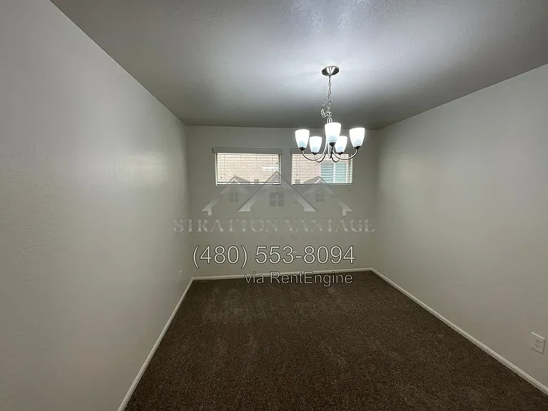 6112 E Paradise Ln — Photo 4