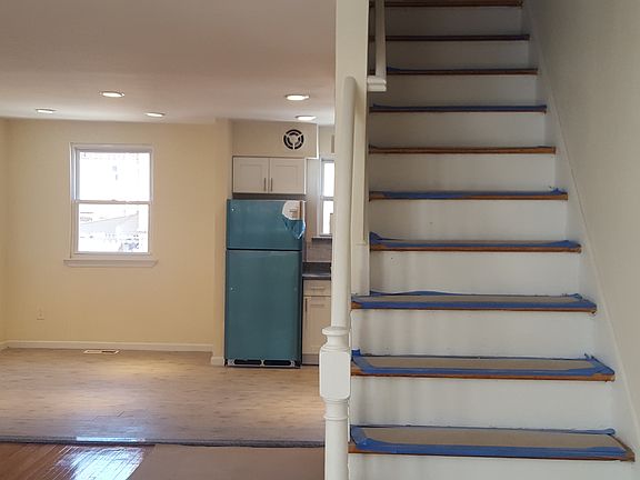 4th image of 3002 Wickham Ave