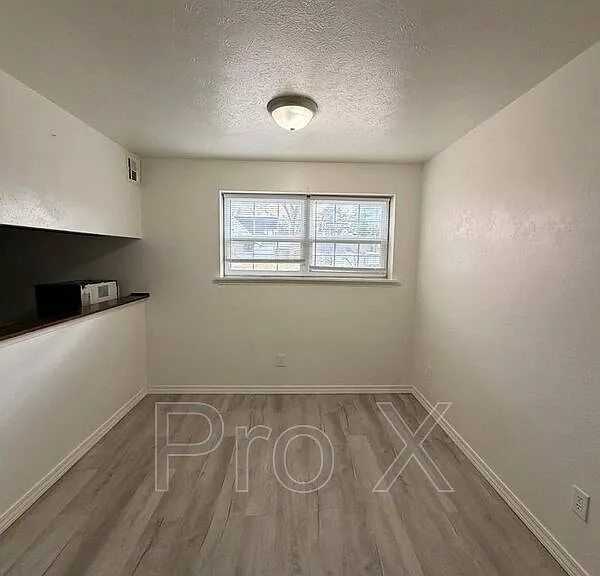 124 E Highland Ave #2 — Photo 5