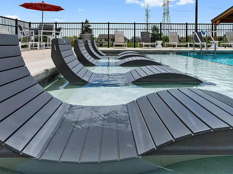 High Bluff Sparkling Outdoor Heated Pool