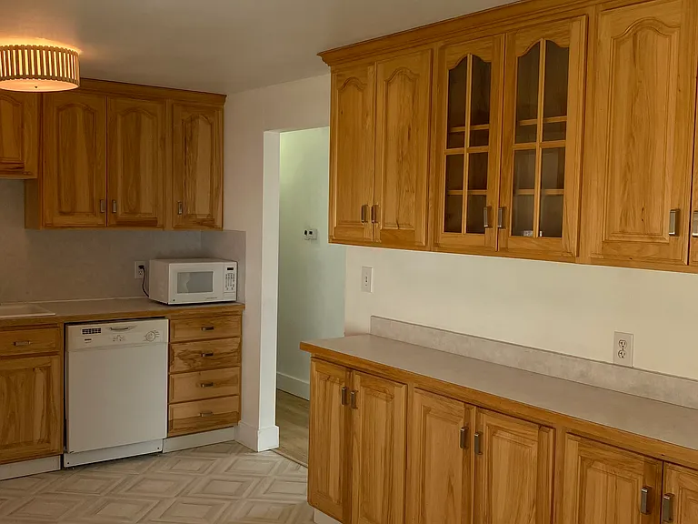 8728 S 1185 E — Photo 7