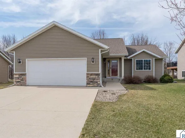 200 Foxfire Dr, Mankato, MN 56001