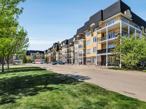 9820 165th St NW #326, Edmonton, AB T5P 0N3