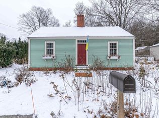 53 Newmarket Rd, Durham, NH 03824