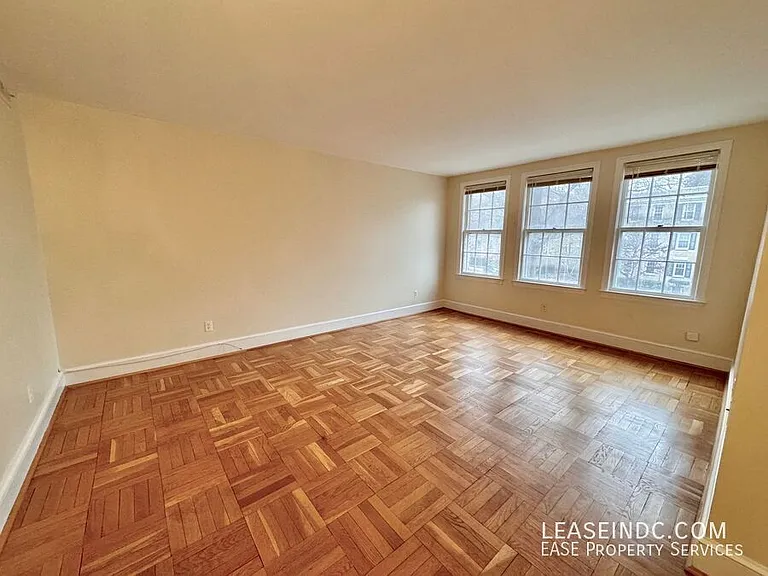 2721 Ordway St NW #4 — Photo 4