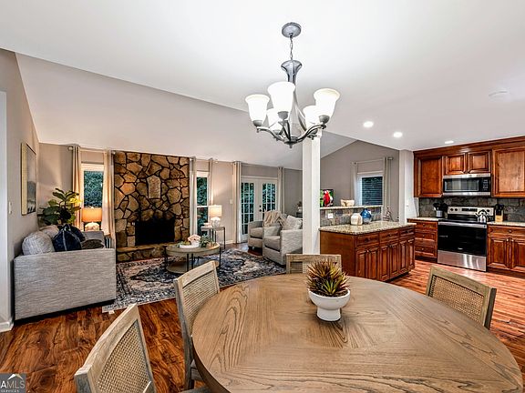 5th image of 2660 Indian Lake Dr