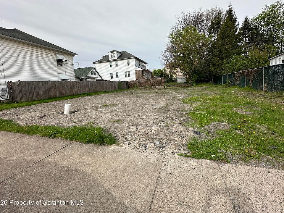 1st image of 8 Chandler St