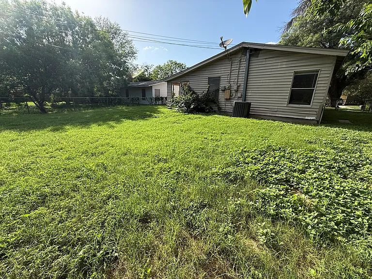 4318 Diamondhead Dr — Photo 17