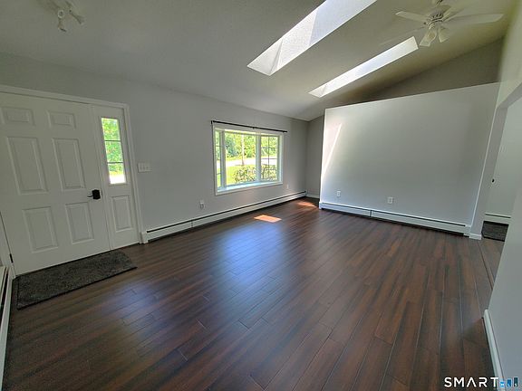 5th image of 87 Springdale Avenue