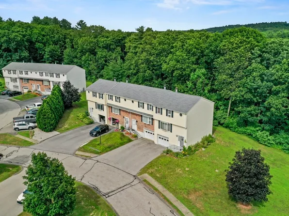 22 Plantation Rd #22, Oxford, MA 01540