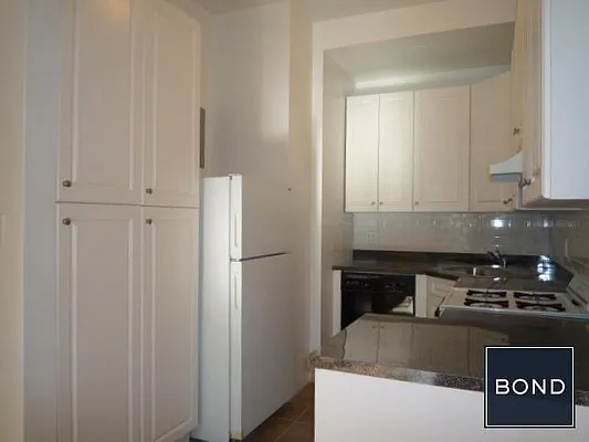Rented by Bond New York | media 15