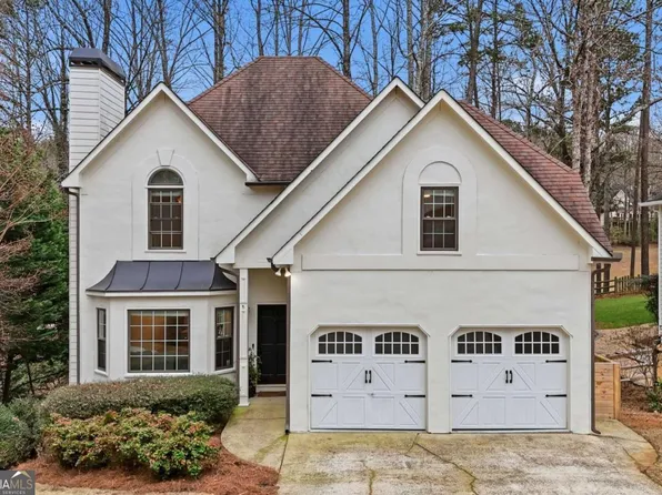 618 Wedgewood Dr, Woodstock, GA 30189