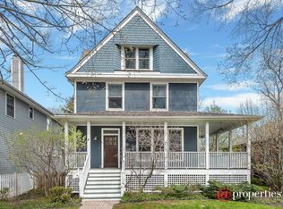1534 Wilmette Ave, Wilmette, IL 60091