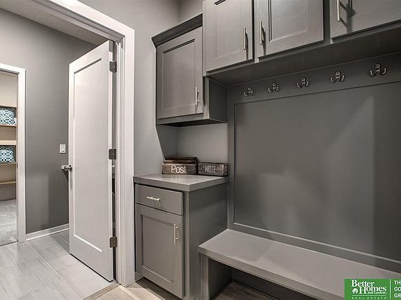 4th image of 11008 S 175th Ave