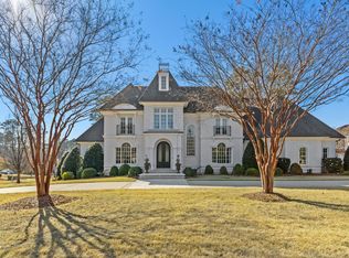 1015 Venetian Ct, Cary, NC 27518